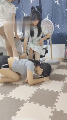 【蟹宝s】卫校女神羞辱女舍友 bf15812