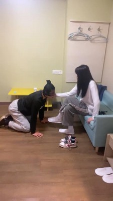 【澜希】学妹的脚下狗 bf22833