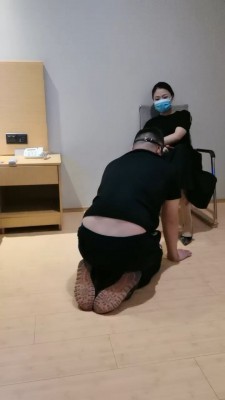 【凌儿女神】肉丝+高跟恋足/耳光 bf27116
