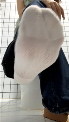 【晚琴】牛仔白袜裸足羞辱侧奴 260630-27